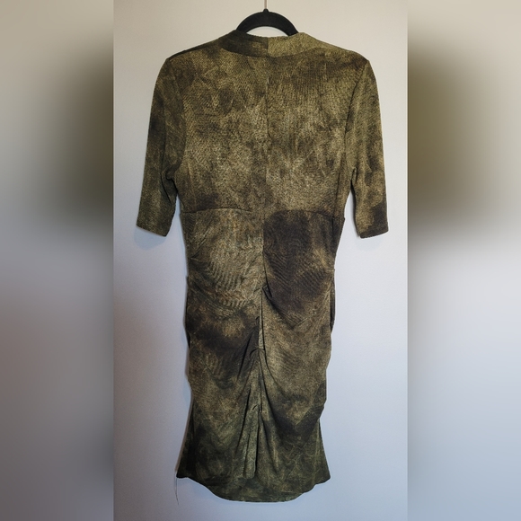 Le Chateau vintage RushedΒ GreenβTie Dye Jersey Dress - Picture 4 of 4